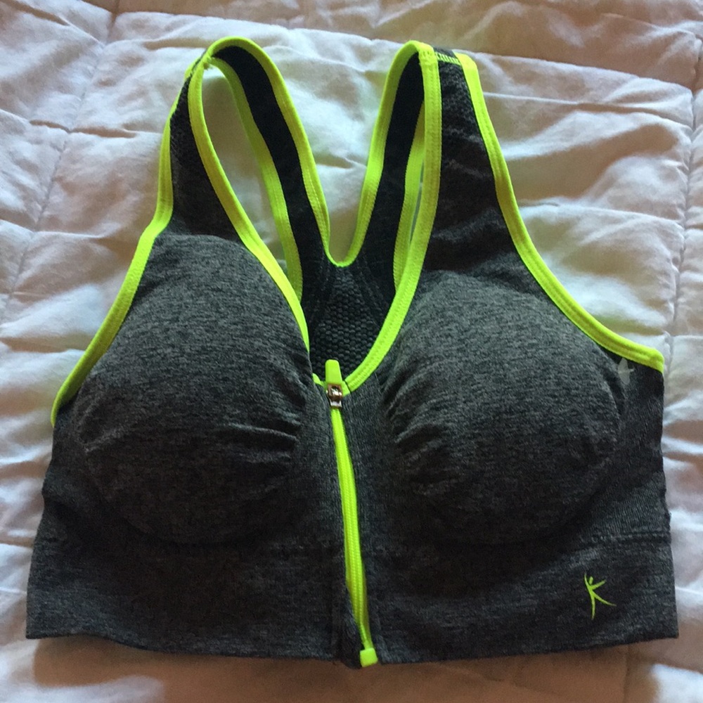 Sports bra